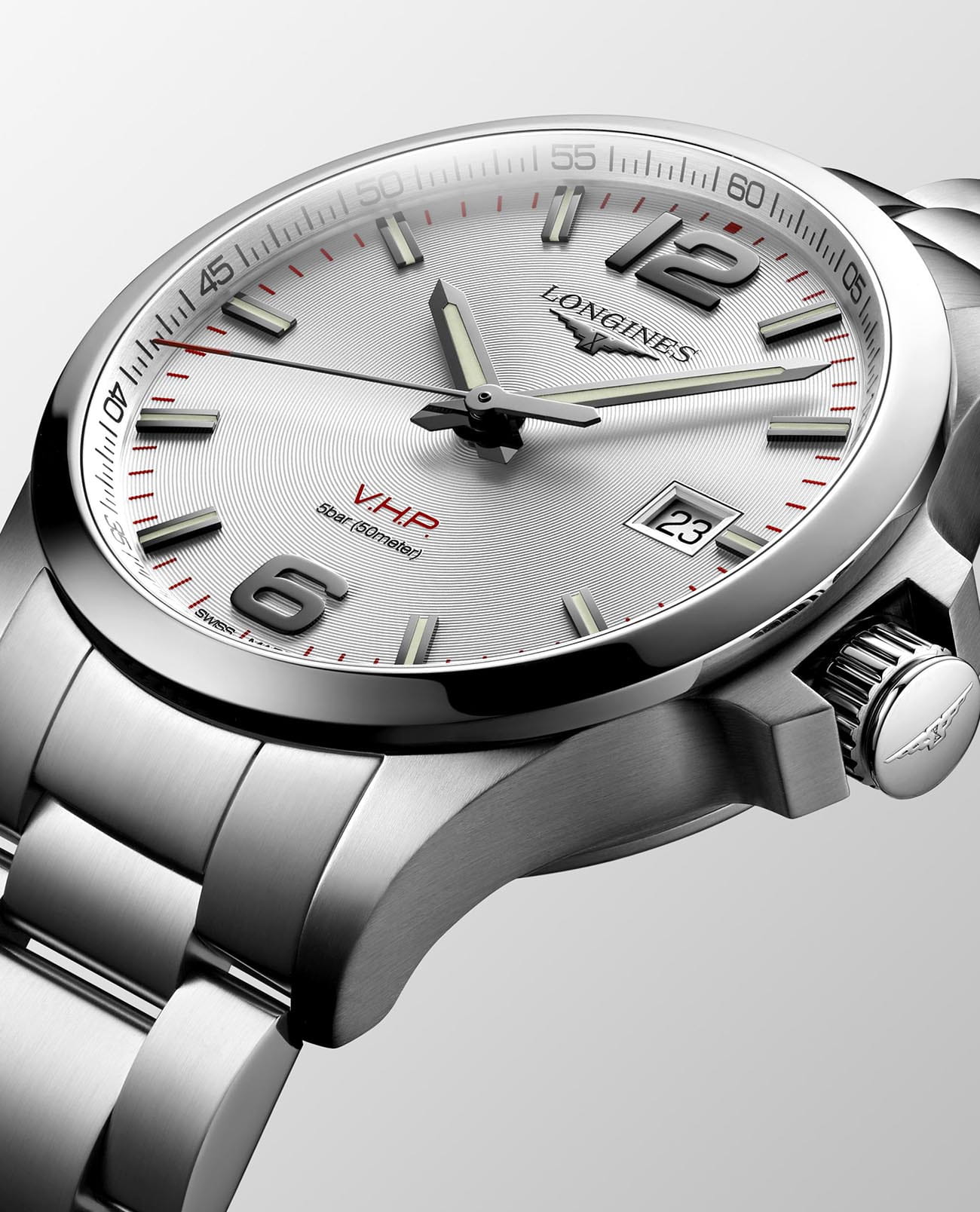 Longines  Longines Conquest V.H.P. L3.726.4.76.6 мужские часы перламутровый циферблат на запястье